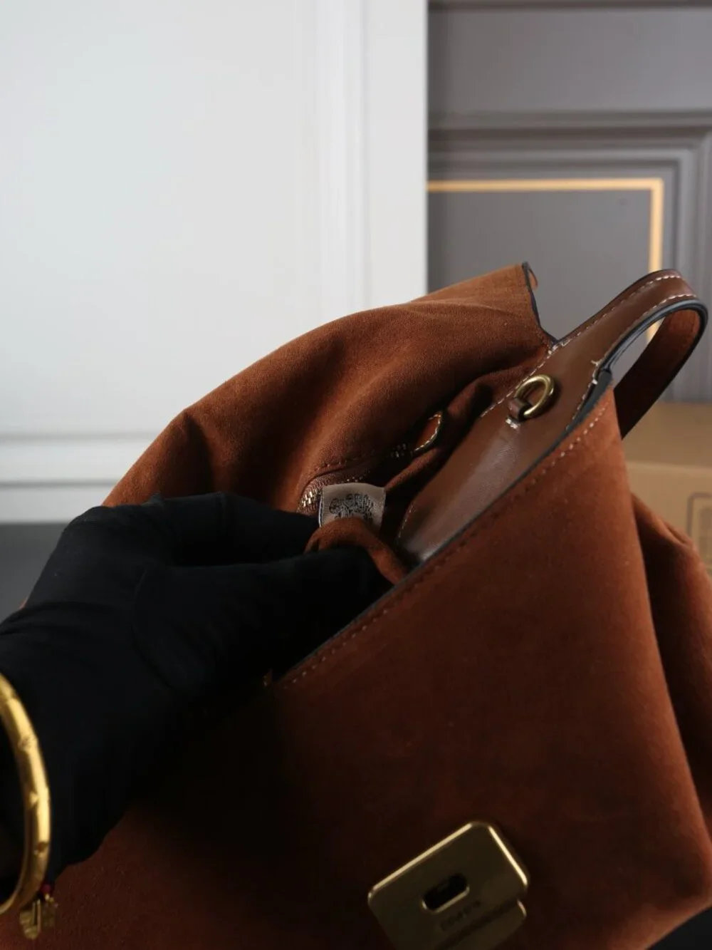 Coach Chelsea Shoulder Bag 30